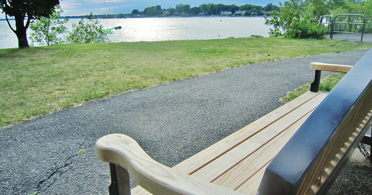 Lac Saint-Louis viewed from Pointe-Claire